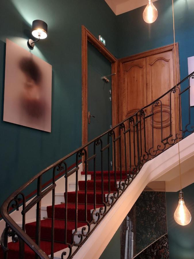 Hôtel De L'Amphithéâtre Nimes Ngoại thất bức ảnh