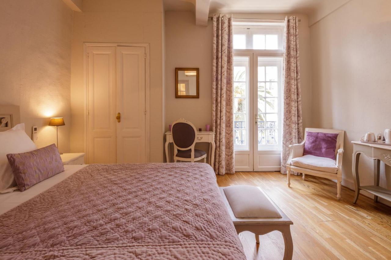 Hôtel De L'Amphithéâtre Nimes Ngoại thất bức ảnh